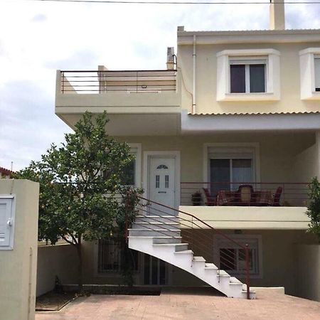 Amazing House In Kiato Near The Beach Екстериор снимка