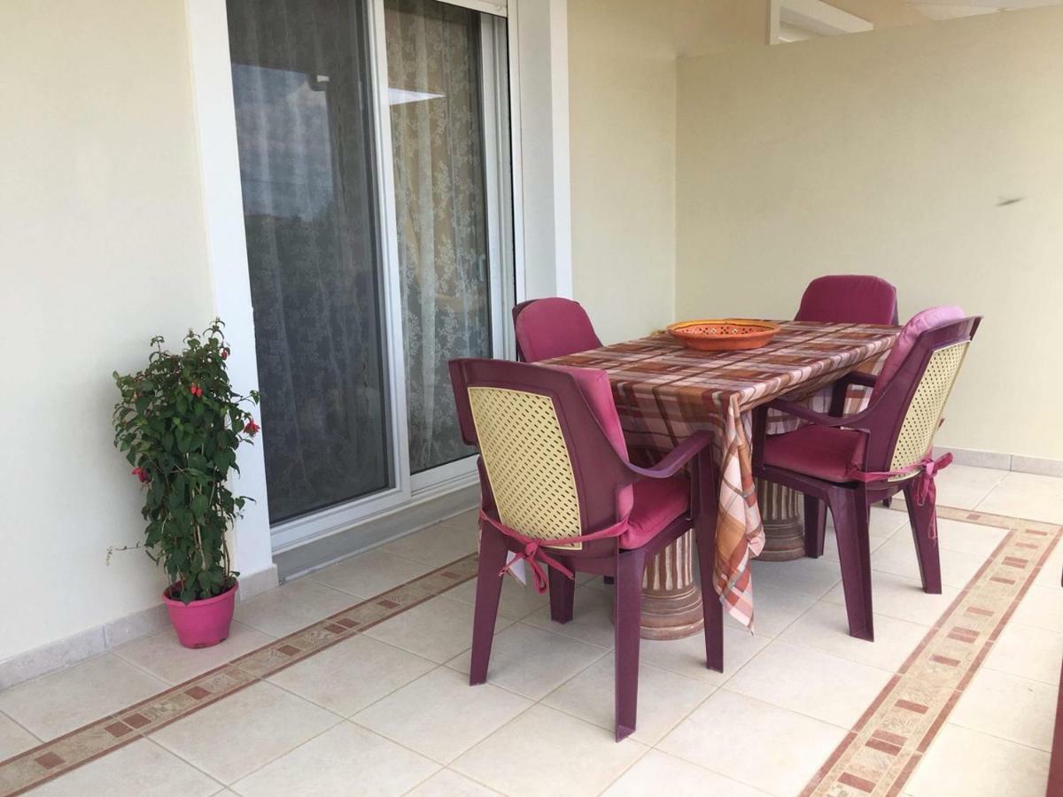 Amazing House In Kiato Near The Beach Екстериор снимка